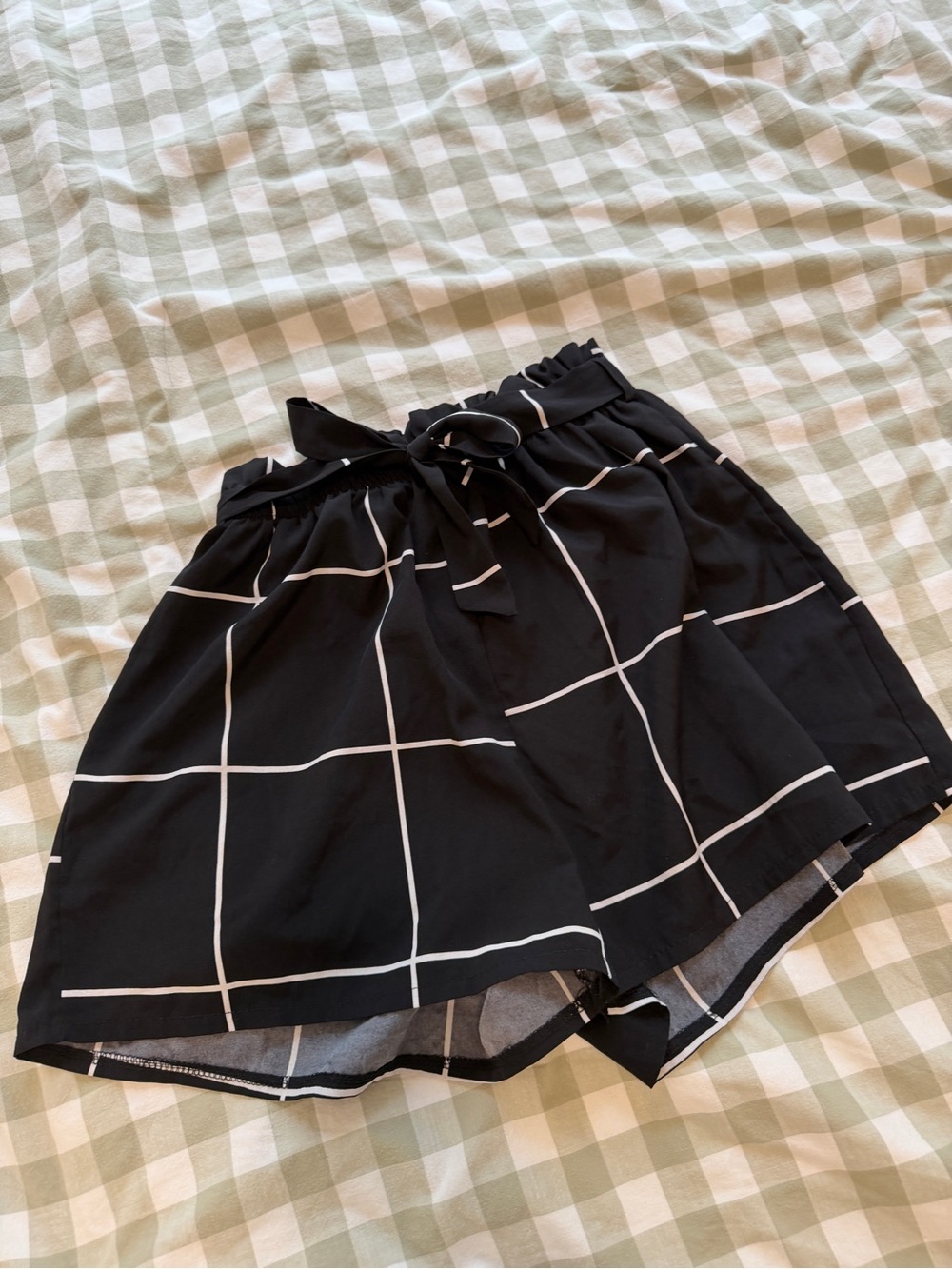 SHEIN Black and White Windowpane Paperbag Waist Shorts